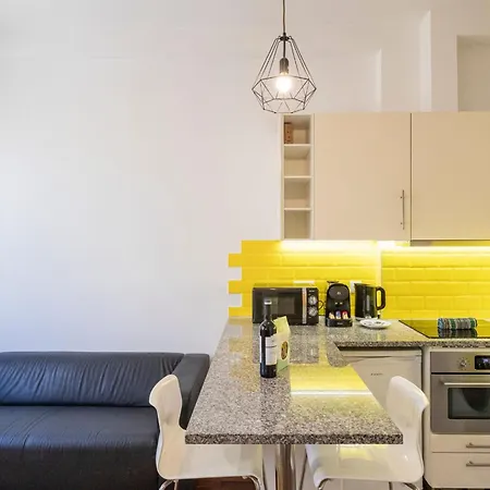 Sena 27 By Lovelystay *